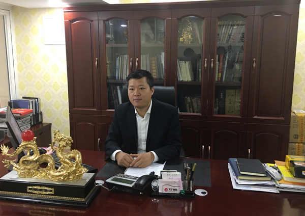 蒙太奇董事長趙廣全攜全體員工給大家拜年啦！